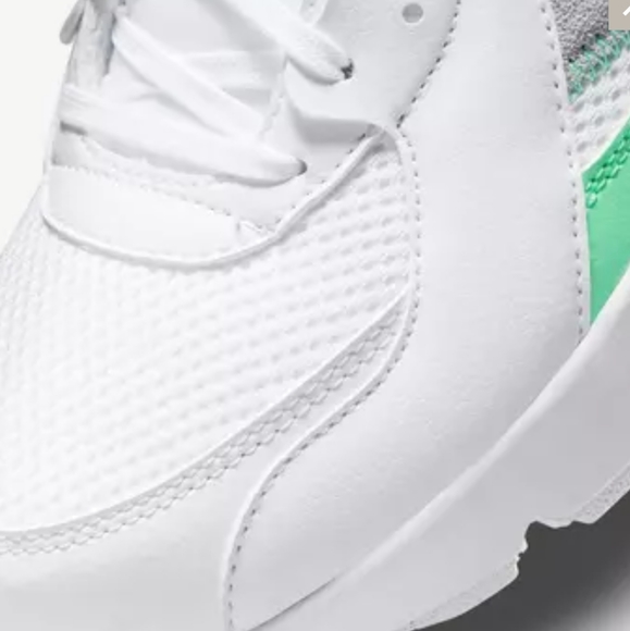 WOMEN'S NIKE AIR MAX EXCEE SNEAKERS - Picture 15 of 16